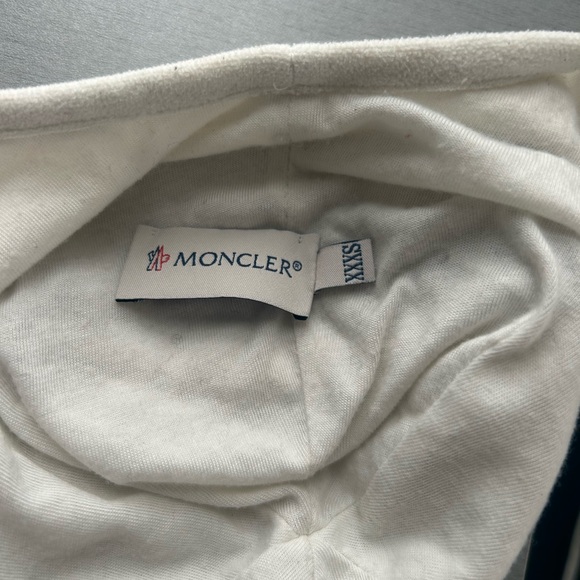 Moncler White and Gray Hat - Picture 3 of 9